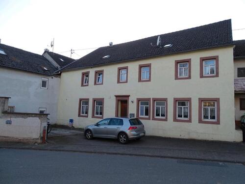Foto - Einfamilienhaus zum Mieten - 1.300,00&nbsp;EUR Kaltmiete, ca.&nbsp; 170,00&nbsp;m&sup2;