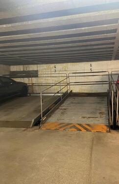 Foto - Tiefgaragenstellplatz - 120,00 EUR Miete,