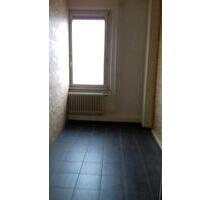 1 Lagerraum - 80,00&nbsp;EUR Kaltmiete, ca.&nbsp; 6,00&nbsp;m&sup2; in Rottenburg am Neckar (PLZ: 72108)
