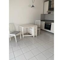 Möblierte 1-Zi Wohnung mit EBK und TG-Stellplatz in Griesheim