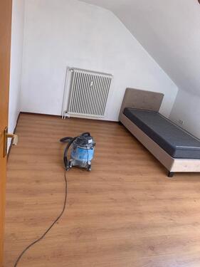 Foto - 4Zimmer, Dachgeschosswohnung - 1.175,00&nbsp;EUR Kaltmiete, ca.&nbsp; 72,00&nbsp;m&sup2;