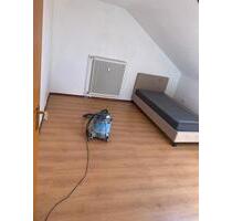 4Zimmer, Dachgeschosswohnung - 1.175,00&nbsp;EUR Kaltmiete, ca.&nbsp; 72,00&nbsp;m&sup2; in Bretten (PLZ: 75015)