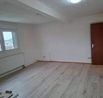 Schöne neu renovierte 3 ZKB Wohnung 80m² Beckingen direkt