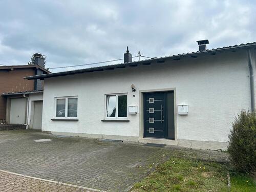 Foto - Einfamilienhaus - 235.000,00 EUR Kaufpreis,