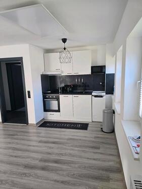 Foto - Sanierte 2 Zi Whg zentral gelegen-TEXT LESEN