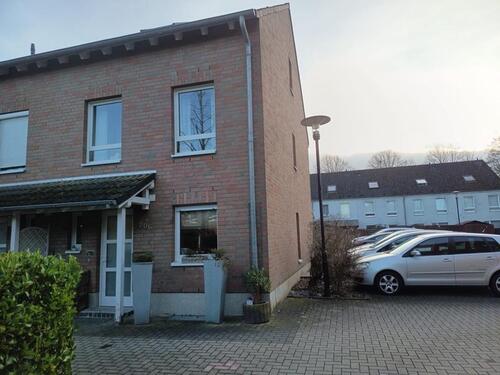 Foto - Eckhaus Krefeld Hüls keine Provision