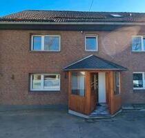 Doppelhaushälfte zur Miete - 950,00&nbsp;EUR Kaltmiete, ca.&nbsp; 140,00&nbsp;m&sup2; in Simmerath (PLZ: 52152)