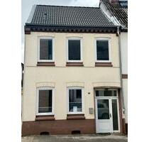 Stadtvilla zu vermieten – 7 Zimmer, kernsaniert, Schleiblick - Schleswig