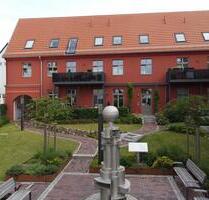 Großzügige Dachgeschosswohnung mit Charakter - Wohnen im Herzen der Güstrower Innenstadt