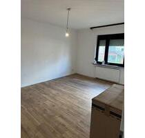 Helle 2-Zimmer-Wohnung mit Balkon und Küche in Merzig