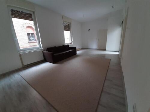 Foto - Stilvolle & teilmöbilierte 1-Zimmer-Wohnung in Frankfurt-Höchst