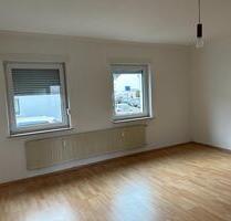 2 Zimmer Küche Bad an Singel oder älteres Ehepaar in SLS Roden - Saarlouis