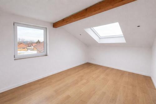 Foto - Erstbezug nach Ausbau - großzügige und helle Dachgeschosswohnung mit Balkon in Peiting