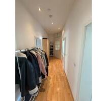 Wohnung in Niederrad - perfekt als WG für 2-3 Personen - Frankfurt am Main