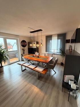 Foto - Lichtdurchflutete 3-Zimmer-Wohnung mit Balkon, Garten & Garage