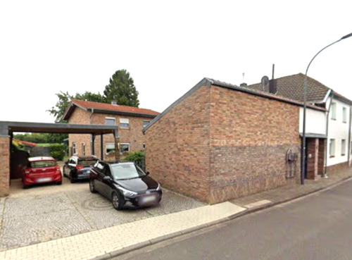 Foto - Mehrgenerationenhaus mit zwei Wohnhäusern + großem Grundstück