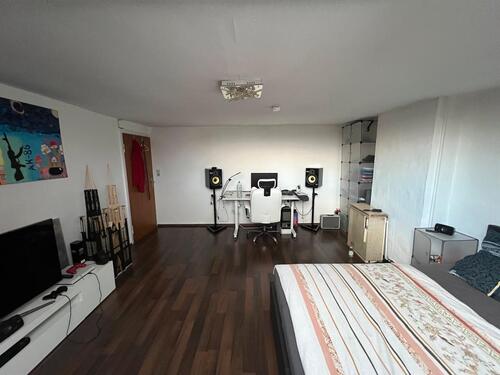 Foto - 1 Zimmer Dachgeschoßwohnung zur Miete in Kassel