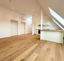 Tolle 3-Zimmer-Wohnung | EBK inkl. | sanierter Altbau | Modernes Tageslichtbad | Dachgeschoss - Berlin Treptow-Köpenick