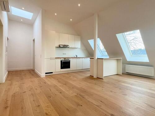 Foto - 3 Zimmer Dachgeschoßwohnung zur Miete in Berlin