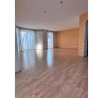 Wohnung in Rottweil zur Miete - 1.140,00&nbsp;EUR Kaltmiete, ca.&nbsp; 95,00&nbsp;m&sup2; in Rottweil (PLZ: 78628)