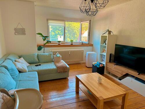 Foto - Ruhige 2 Zimmer Altbauwohnung in zentraler Lage von Neustadt