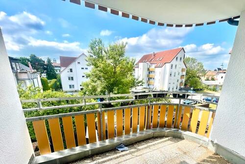 Foto - räumige 3-Zimmer-Wohnung mit Balkon. Ruhige Lage im Zentrum