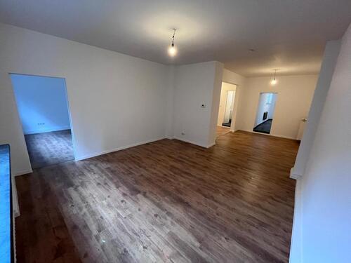 Foto - Renovierte 3-Zimmer-Wohnung im Erdgeschoss