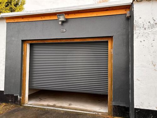 Foto - Große Garage in Burgwerben zu vermieten mit El.Tor !!