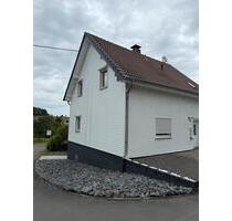 Zweifamilienhaus zu verkaufen in Reichshof