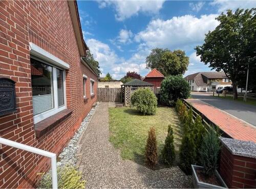 Foto - ANFRAGESTOPP! 3 12 Zimmer, 110qm mit Garten & Garage in Winsen