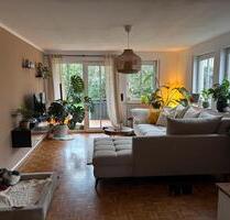 Schöne 2,5-Zimmer-Erdgeschosswohnung mit Terrasse und Garten - Kornwestheim