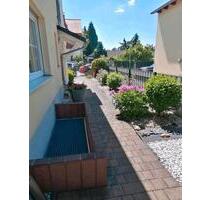 Modernes Einfamilienhaus mit Pool, Solaranlage, Kamin, in Pirna