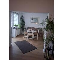 Lichtdurchflutete 3,5 Zimmerwhg. + Terrasse, Garten + Garage - Schortens