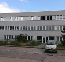 Büro Praxis mit Grünblick und Parkplätzen - Berlin Lichtenberg