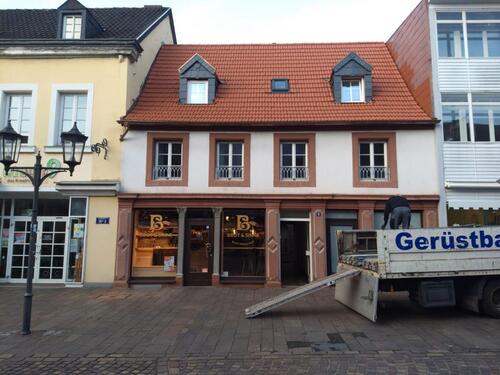 Foto - Dach-Wohnung St. Ingbert Fuß-G.Z.one z. Miete. Denkmalschutz !!