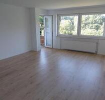 Frisch renovierte 2-Zimmer-Wohnung mit Balkon - Lage