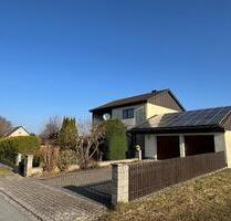 Liebevoll renoviertes Einfamilienhaus im Grünen - Püchersreuth Ilsenbach