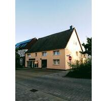 Wohn-undGeschäftshaus mit Garage im Ortskern von Bösingfeld - Extertal