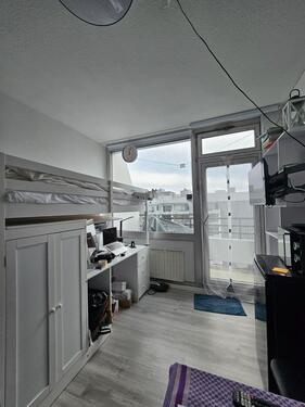 Foto - Möblierte 1-Zimmer-Wohnung mit Balkon – Jobcenter geeignet