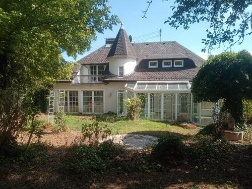 Foto - Schöne Villa in der Wetterau - 490.000,00&nbsp;EUR Kaufpreis, ca.&nbsp; 280,00&nbsp;m&sup2;