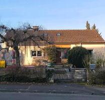 Großzügiges Einfamilienhaus mit Einliegerwohnung und Garte - Nürtingen