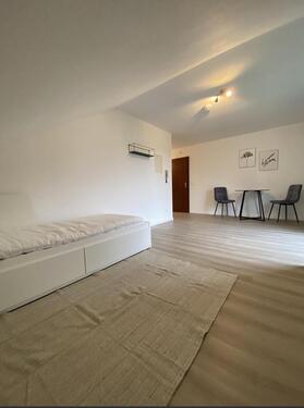 Foto - 1 Zimmer Dachgeschoßwohnung zur Miete in Kaiserslautern