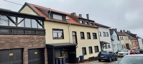 Foto - 13 Zimmer Mehrfamilienhaus, Wohnhaus in Spiesen-Elversberg