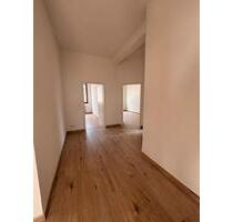 Viel Platz zum Leben & Arbeiten – 5 Zimmer | 2 Bäder | Aufzug - Thalheim/Erzgebirge