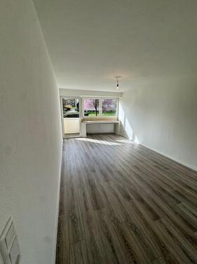 Foto - Sehr schöne renovierte 3 Zimmer Wohnung mit Balkon in Oberhausen zu vermieten