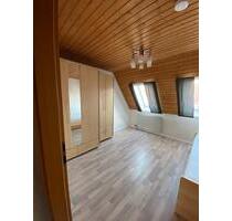 Schöne Einliegerwohnung in Dagersheim - Böblingen