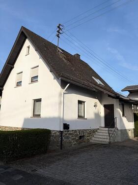 Foto - Wohnhaus - Vorder- und Hinterhaus in Wetzlar-Hermannstein