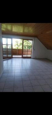 Foto - DG Mietwohnung - 1.300,00&nbsp;EUR Kaltmiete, ca.&nbsp; 105,00&nbsp;m&sup2;
