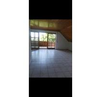 DG Mietwohnung - 1.300,00&nbsp;EUR Kaltmiete, ca.&nbsp; 105,00&nbsp;m&sup2; in Adelsdorf (PLZ: 91325)