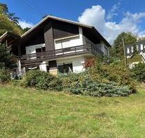 Einfamilienhaus in ruhiger Osthanglage am Waldrand ü. BID-Wallau - Biedenkopf